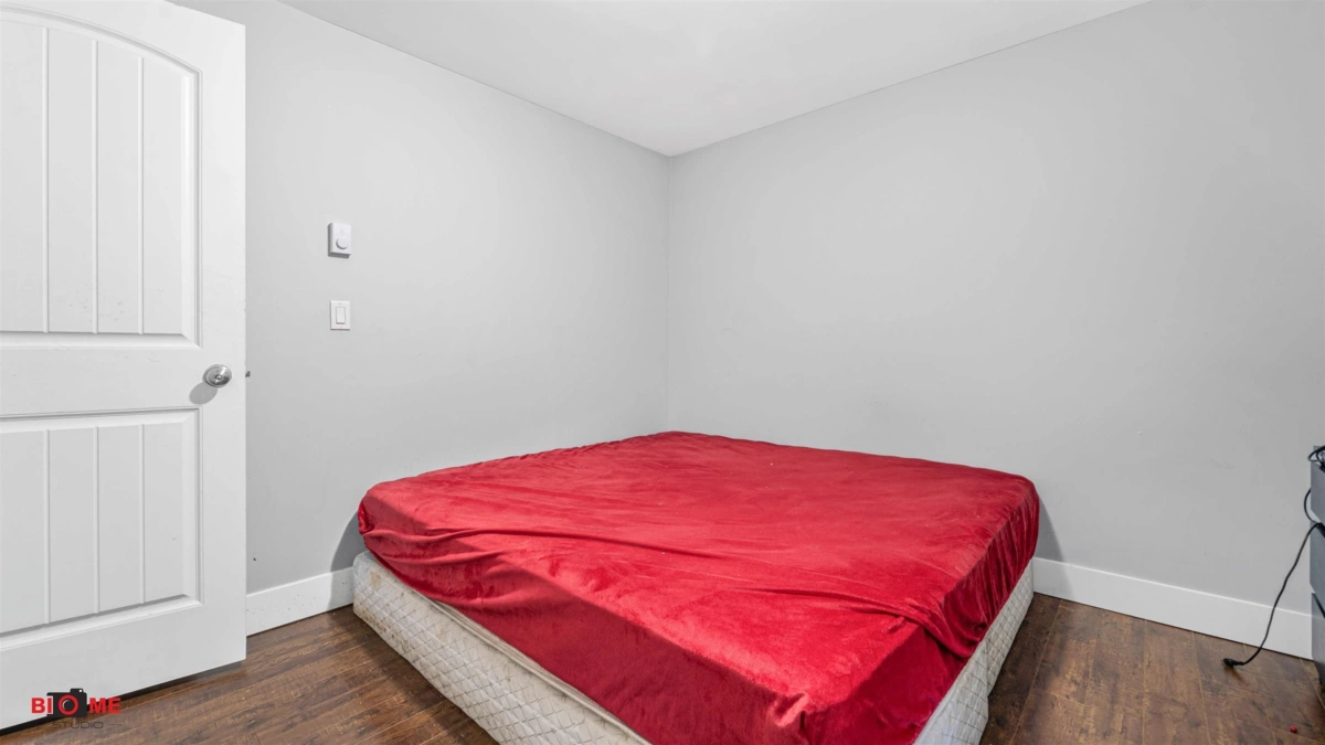 Outdoor Deck Photo of 12478 69 Avenue, Surrey, BC