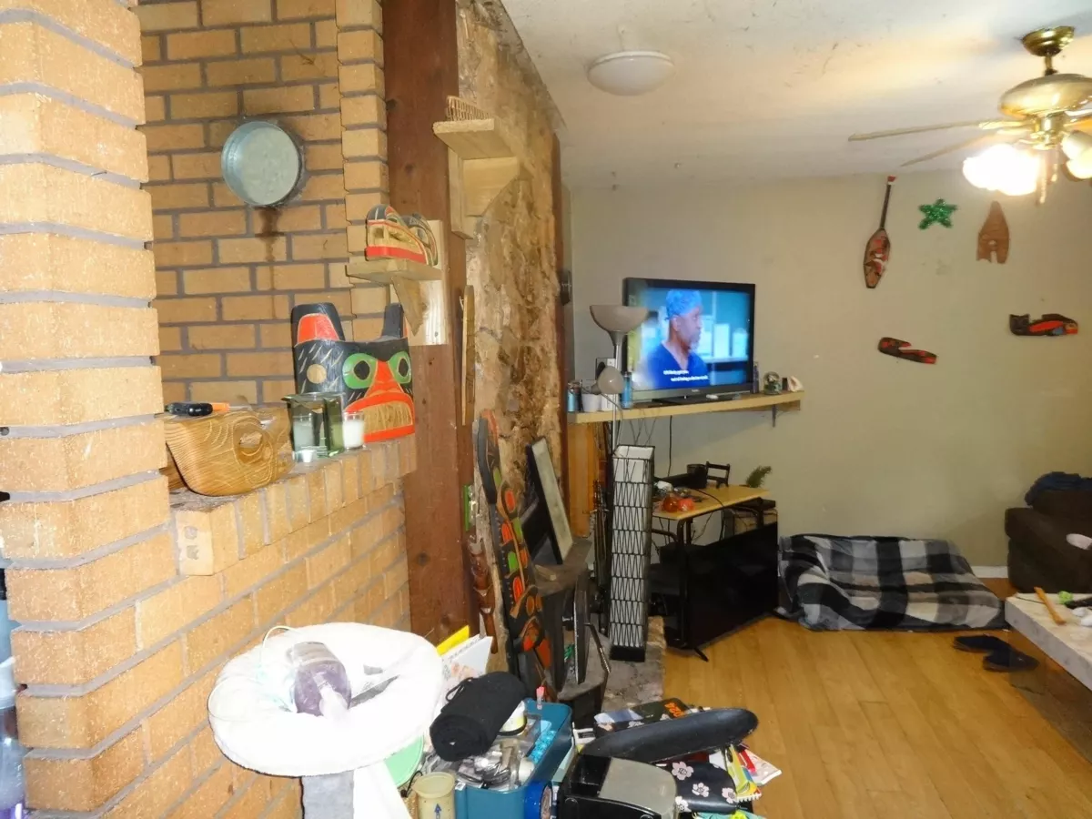Kitchen Photo of 8161 Westwood Road, Halfmoon Bay, BC