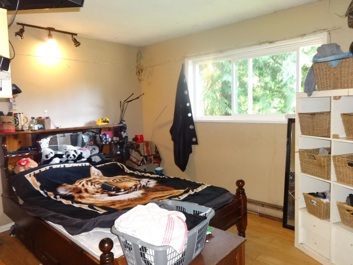 Primary Bathroom Photo of 8161 Westwood Road, Halfmoon Bay, BC