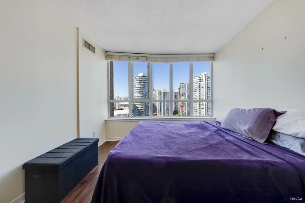 Living Room Photo of 2610 63 Keefer Place, Vancouver, BC