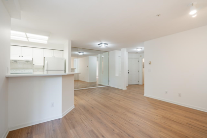 104 22025 48 Avenue, Langley, BC, Langley — Apartment/Condo for sale