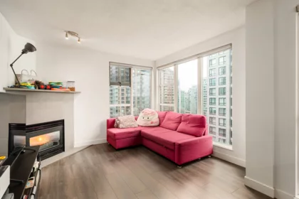 2204 939 Homer Street, Vancouver, BC, Vancouver — Apartment/Condo for sale