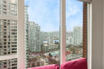 2204 939 Homer Street, Vancouver, BC, Vancouver — Apartment/Condo for sale