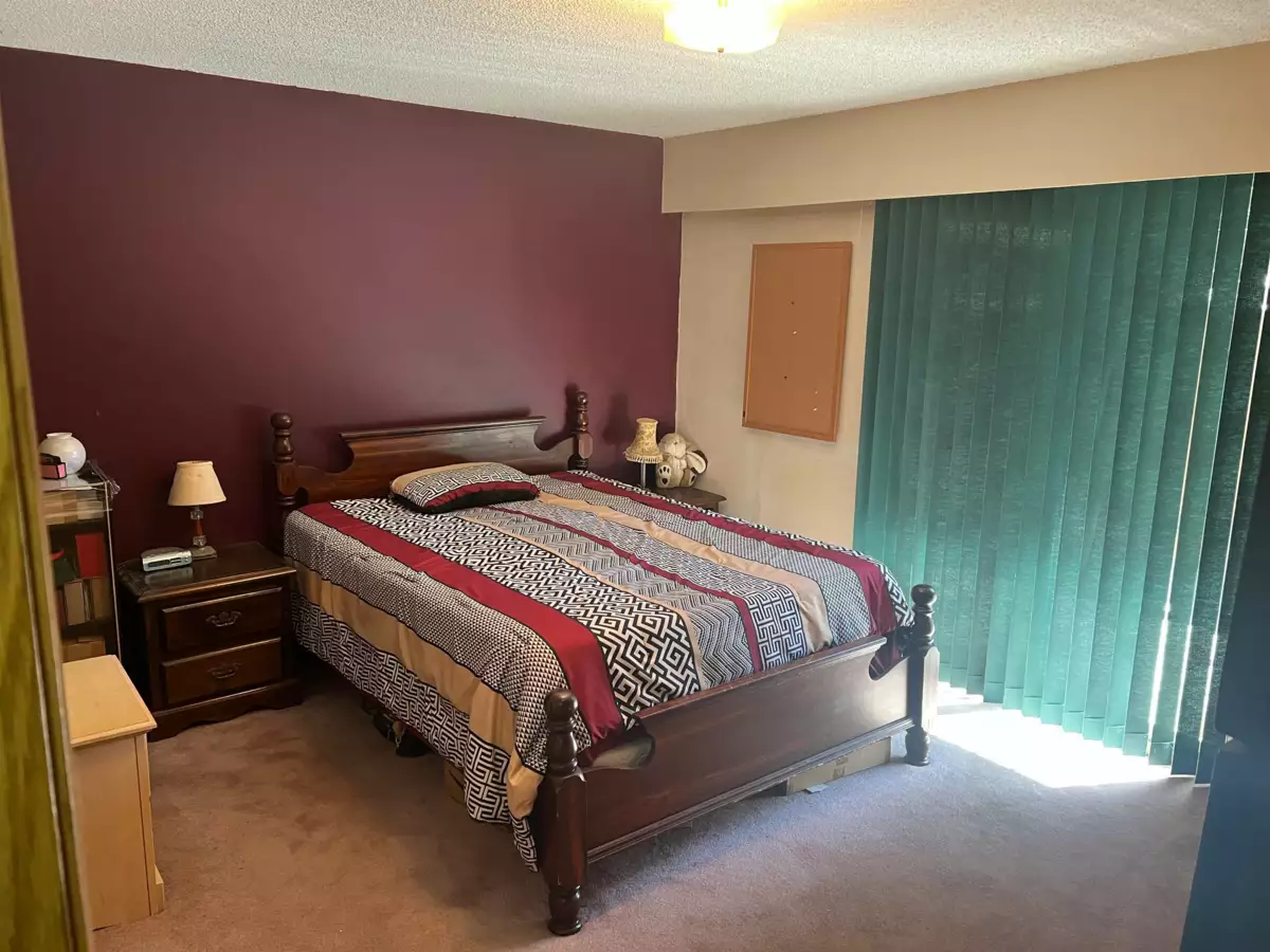 Primary Bedroom Photo of 11750 Fraserview Street, Maple Ridge, BC