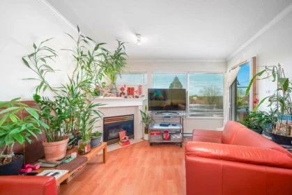 Breakfast Nook Photo of 416 2238 Kingsway, Vancouver, BC