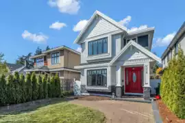 338 W 17th Street, North Vancouver, BC
