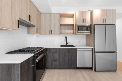 206 2002 St. George Street, Port Moody, BC