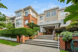 212 360 E 36th Avenue, Vancouver, BC