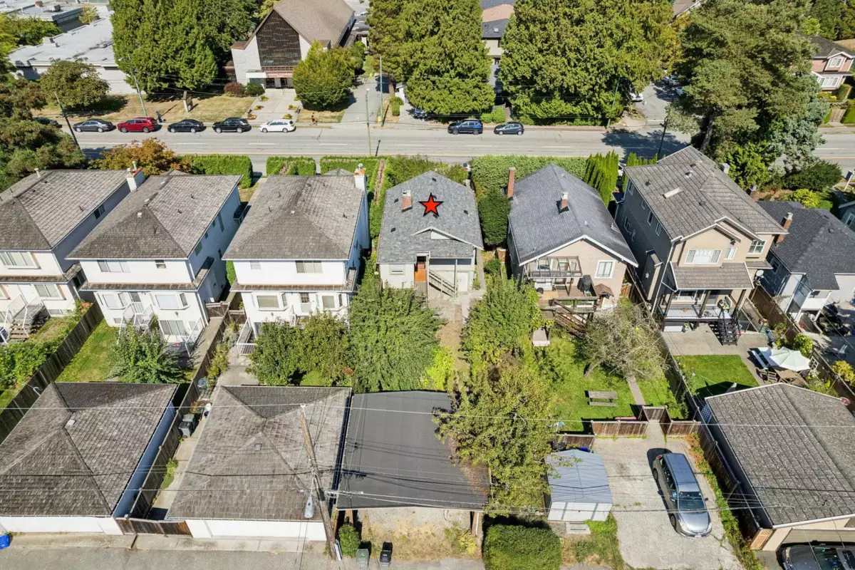 Kitchen Photo of 2746 West 41st, Vancouver, BC