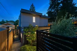 2062 E 5th Avenue, Vancouver, BC