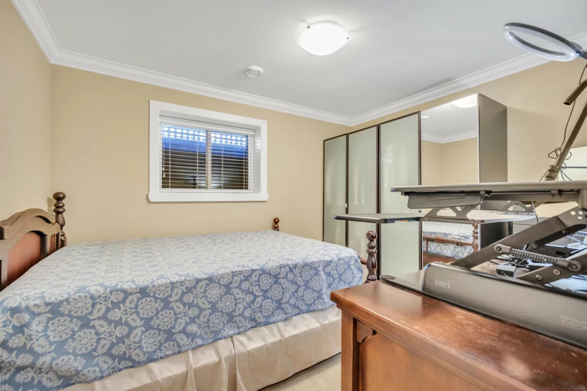 Guest Bathroom Photo of 17402 2b Avenue, Surrey, BC