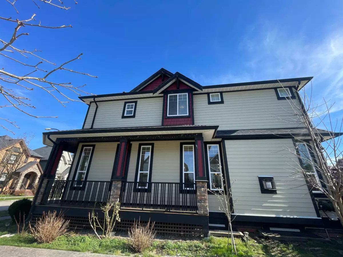 Hallway Photo of 17402 2b Avenue, Surrey, BC