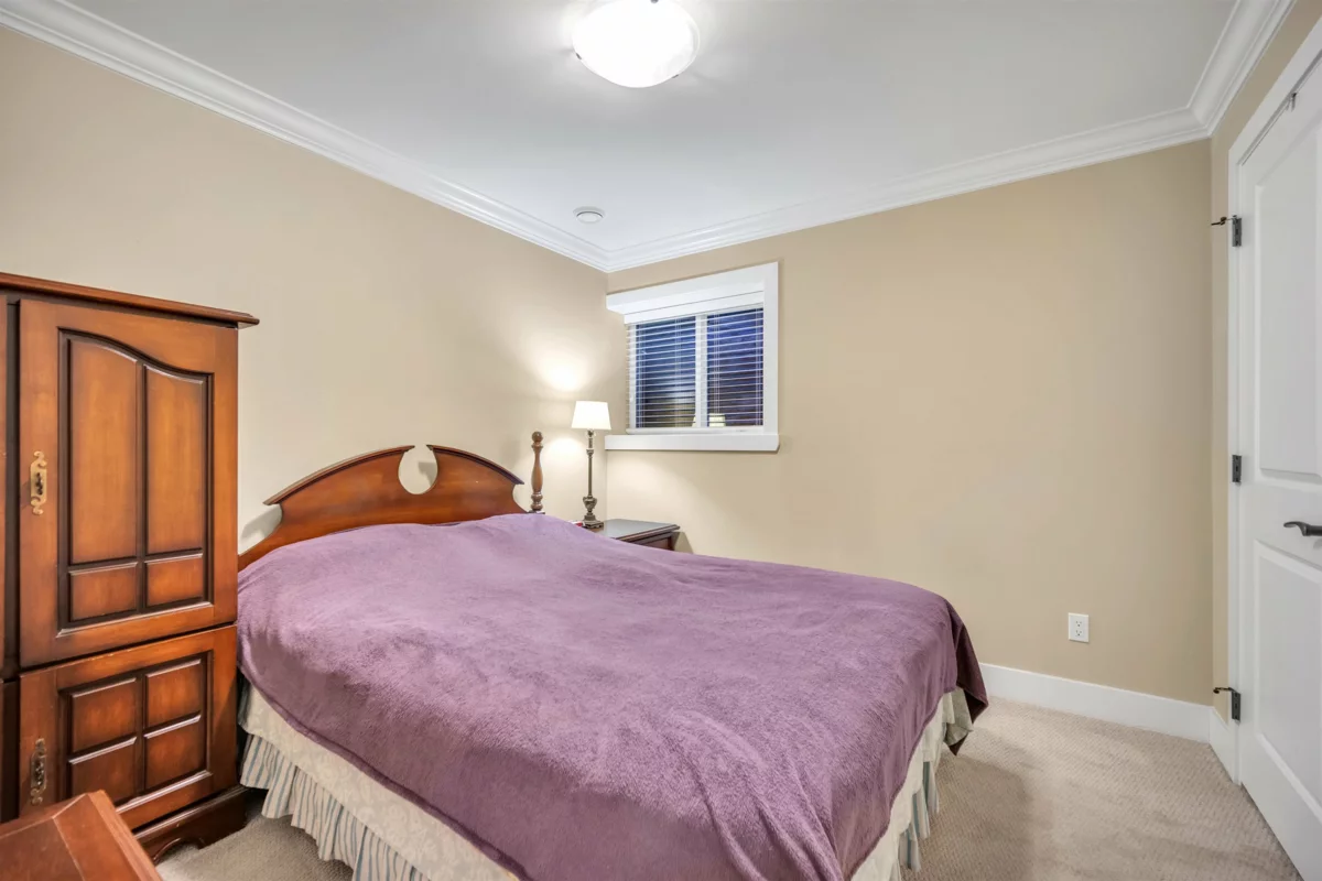 Powder Room Photo of 17402 2b Avenue, Surrey, BC