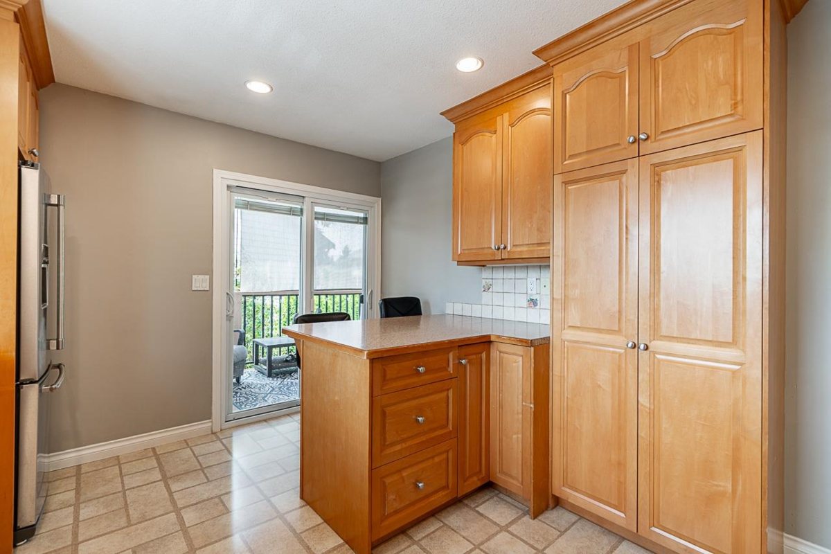 Breakfast Nook Photo of 20419 91a Avenue, Langley, BC