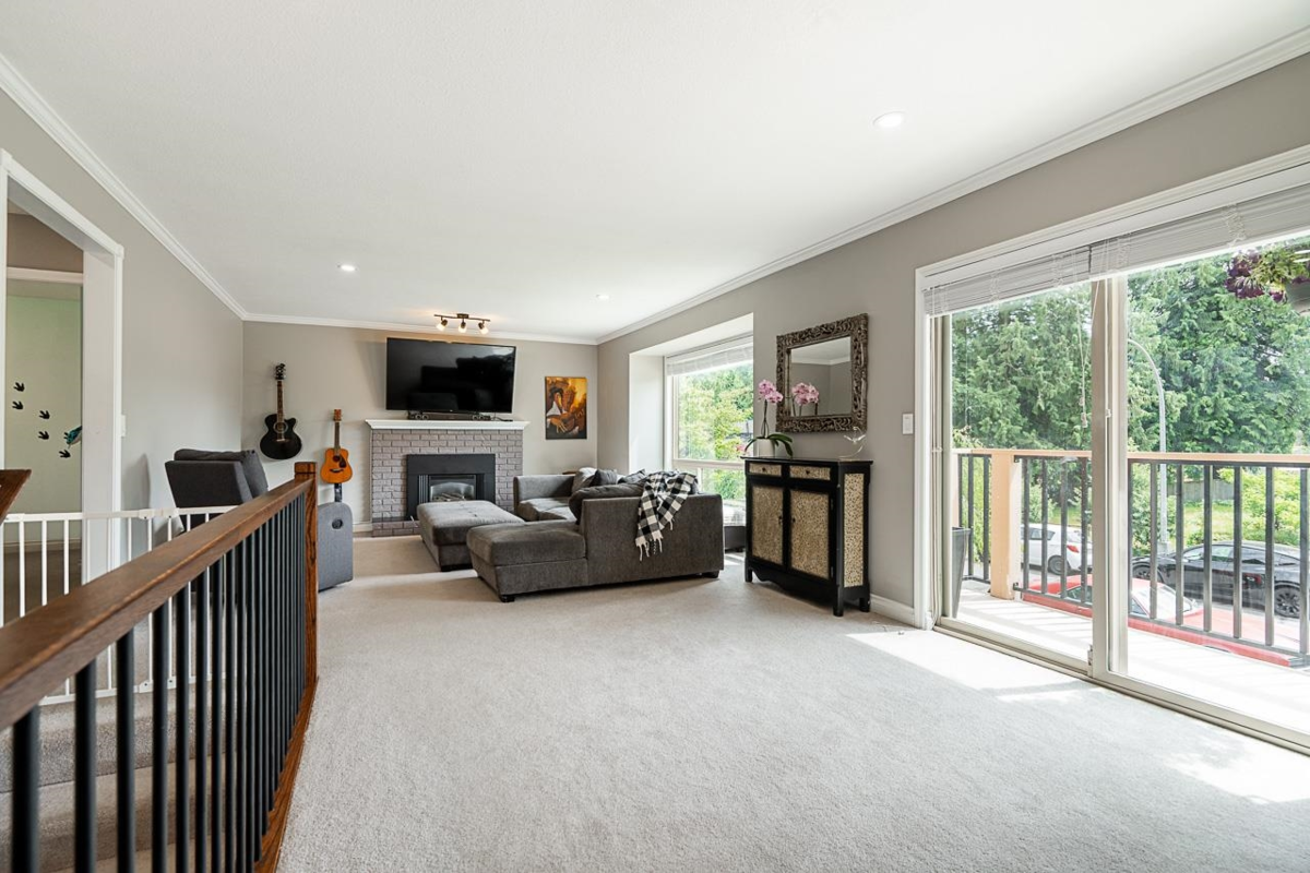 Kitchen Photo of 20419 91a Avenue, Langley, BC