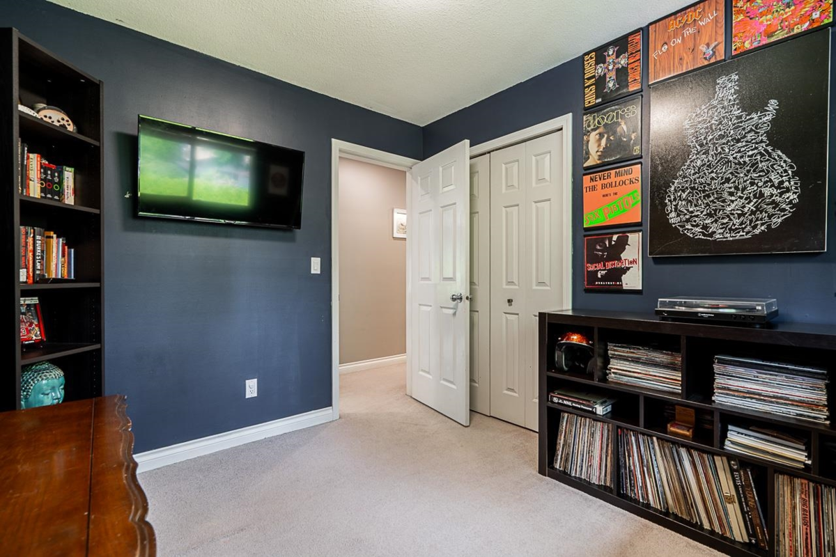 Powder Room Photo of 20419 91a Avenue, Langley, BC