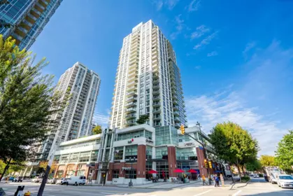 2203 3007 Glen Drive, Coquitlam, BC, Coquitlam — Apartment/Condo for sale