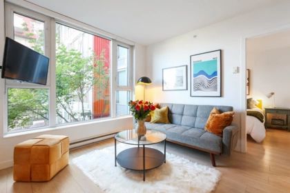 305 933 E Hastings Street, Vancouver, BC, Vancouver — Apartment/Condo for sale