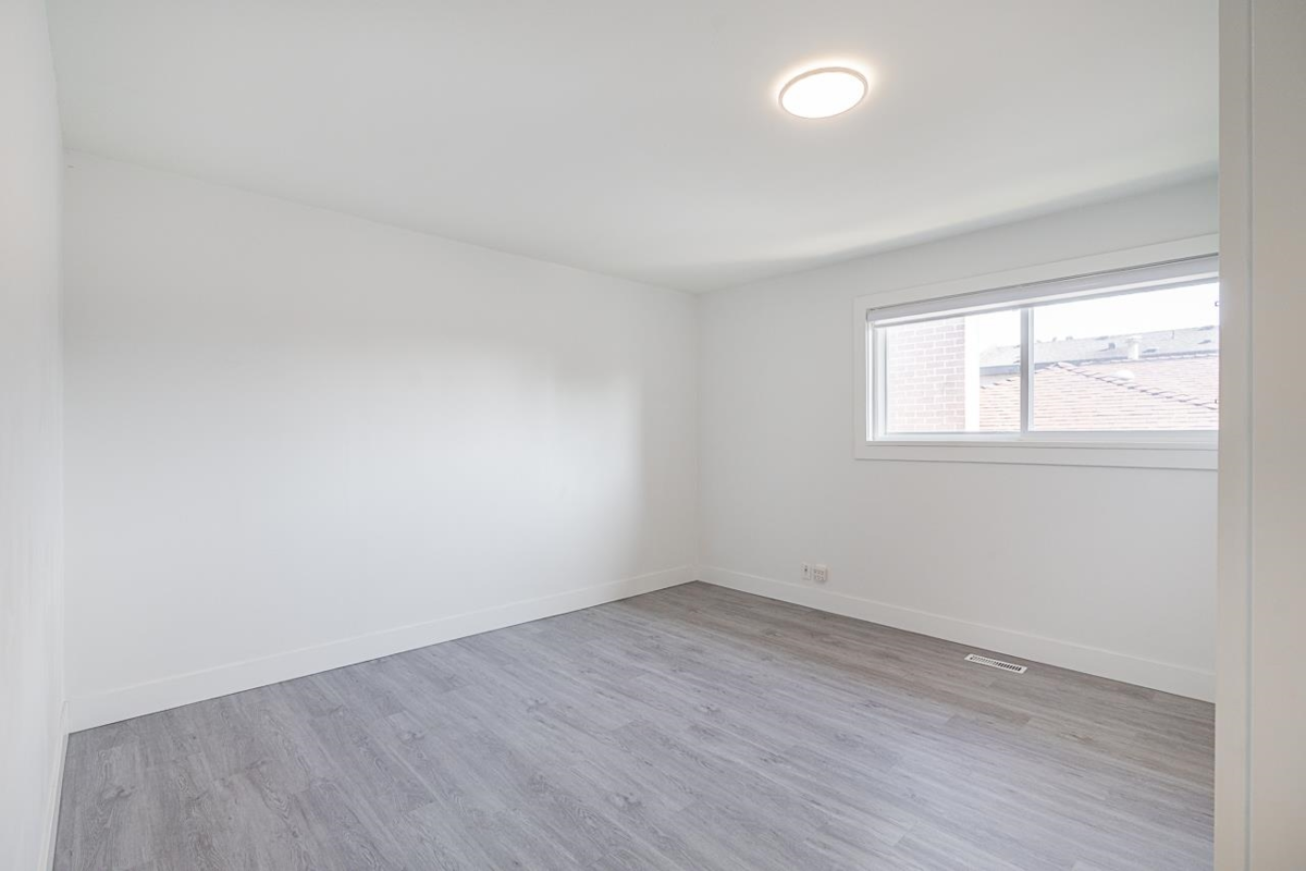 Basement Recreation Room Photo of 4346 Dundas Street, Burnaby, BC