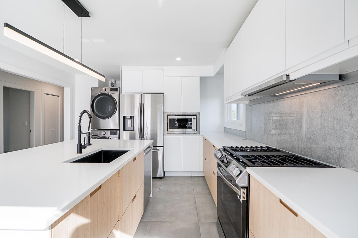 Bedroom 4 Photo of 4346 Dundas Street, Burnaby, BC