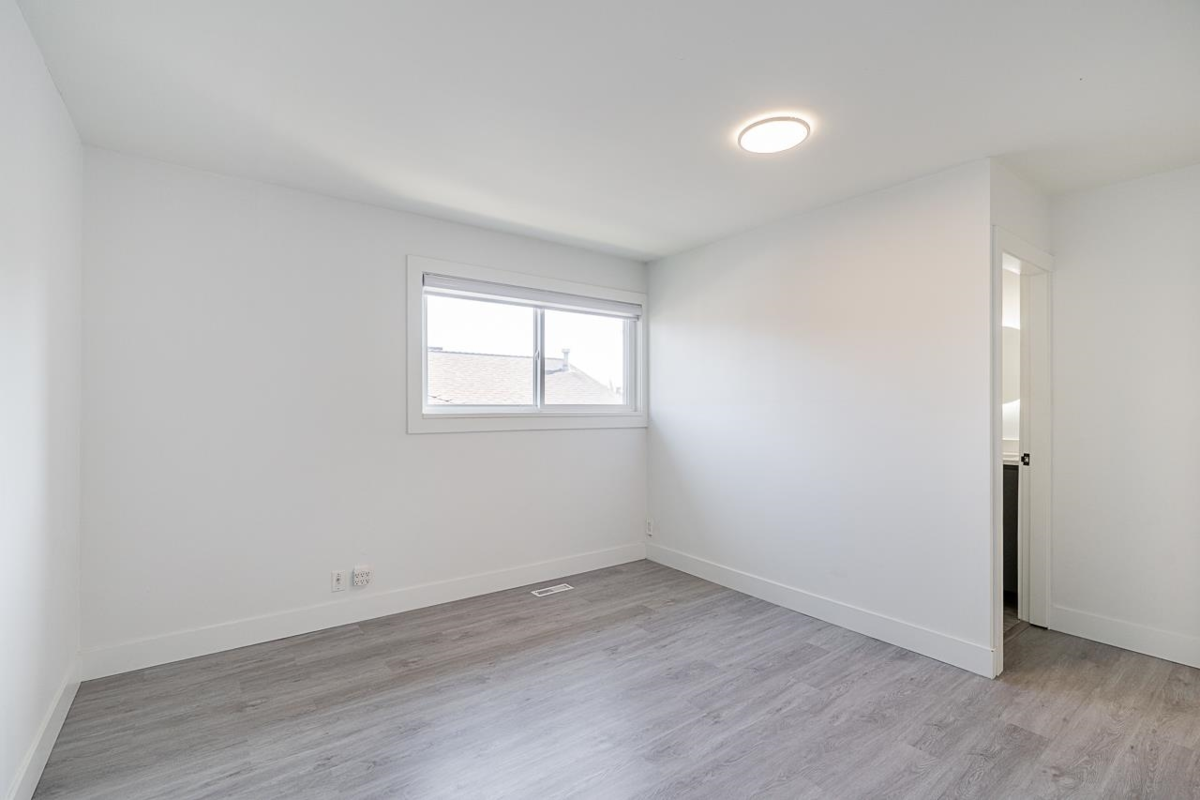 Laundry Room Photo of 4346 Dundas Street, Burnaby, BC