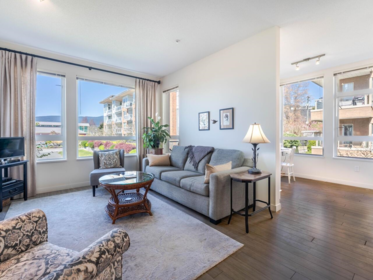 203 717 Chesterfield Avenue, North Vancouver, BC, North Vancouver — Apartment/Condo for sale