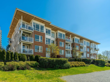 203 717 Chesterfield Avenue, North Vancouver, BC, North Vancouver — Apartment/Condo for sale
