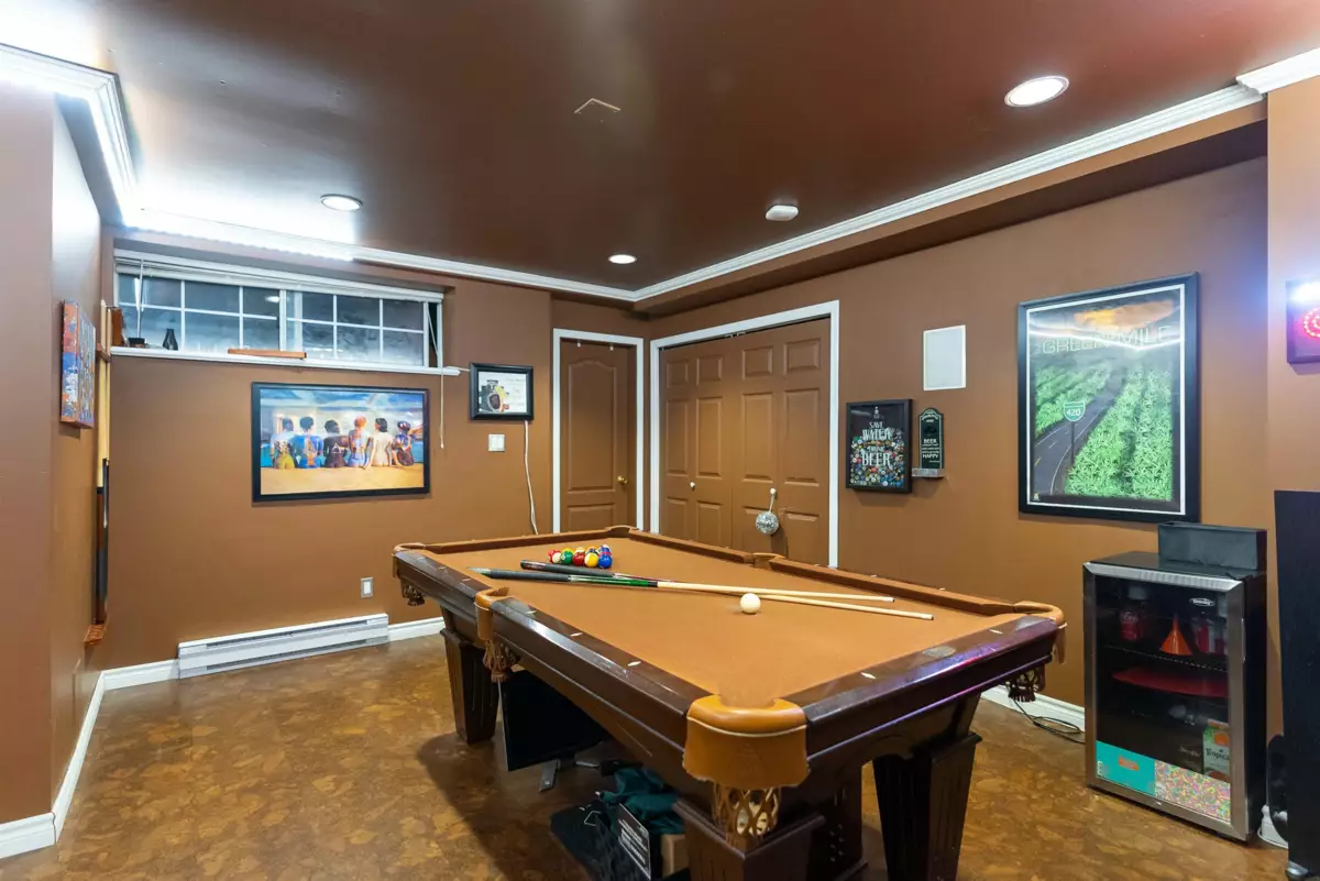 Front Yard Photo of 318 Roche Point Drive, North Vancouver, BC