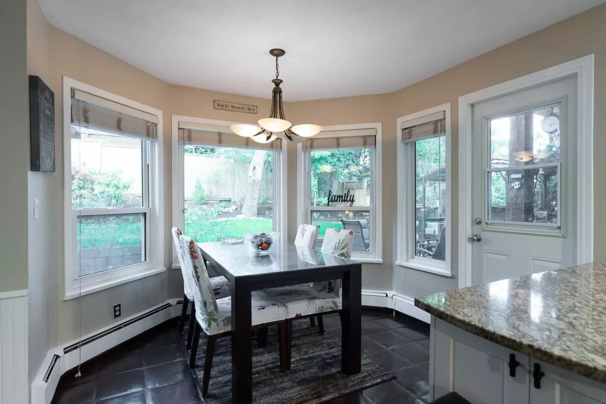Powder Room Photo of 318 Roche Point Drive, North Vancouver, BC