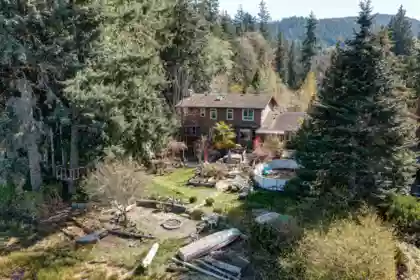 Kitchen Photo of 6283 Sechelt Inlet Road, Sechelt, BC