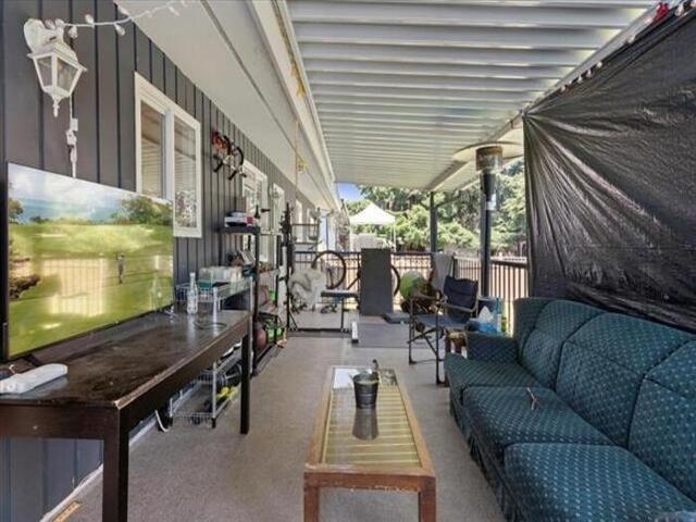 Hallway Photo of 2086 Sherwood Crescent, Abbotsford, BC