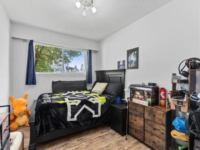 Primary Bathroom Photo of 2086 Sherwood Crescent, Abbotsford, BC