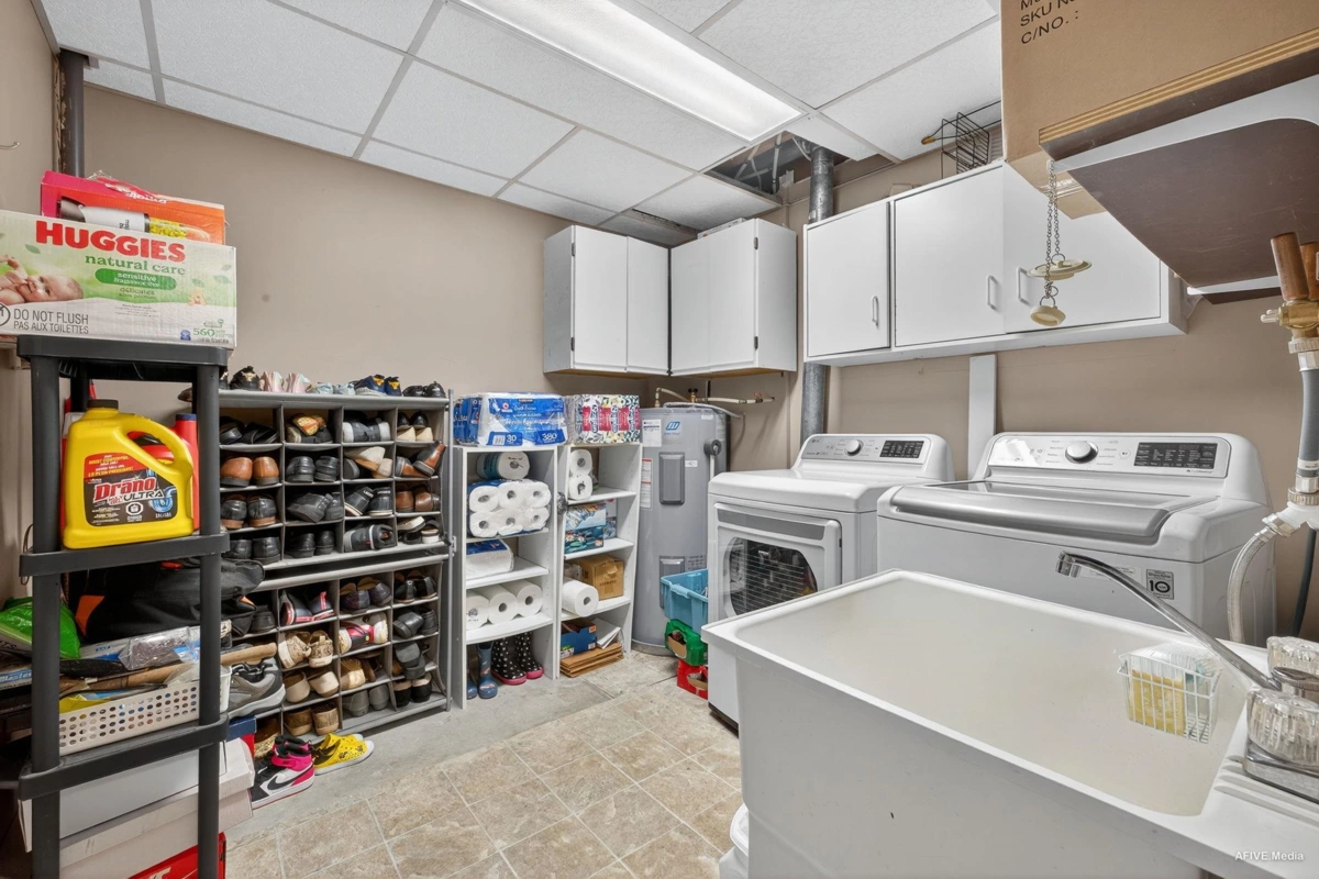 Pantry Photo of 15 2998 Mouat Drive, Abbotsford, BC