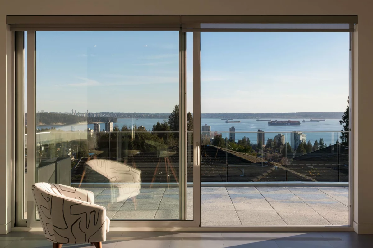 Basement Recreation Room Photo of 1715 22nd Street, West Vancouver, BC