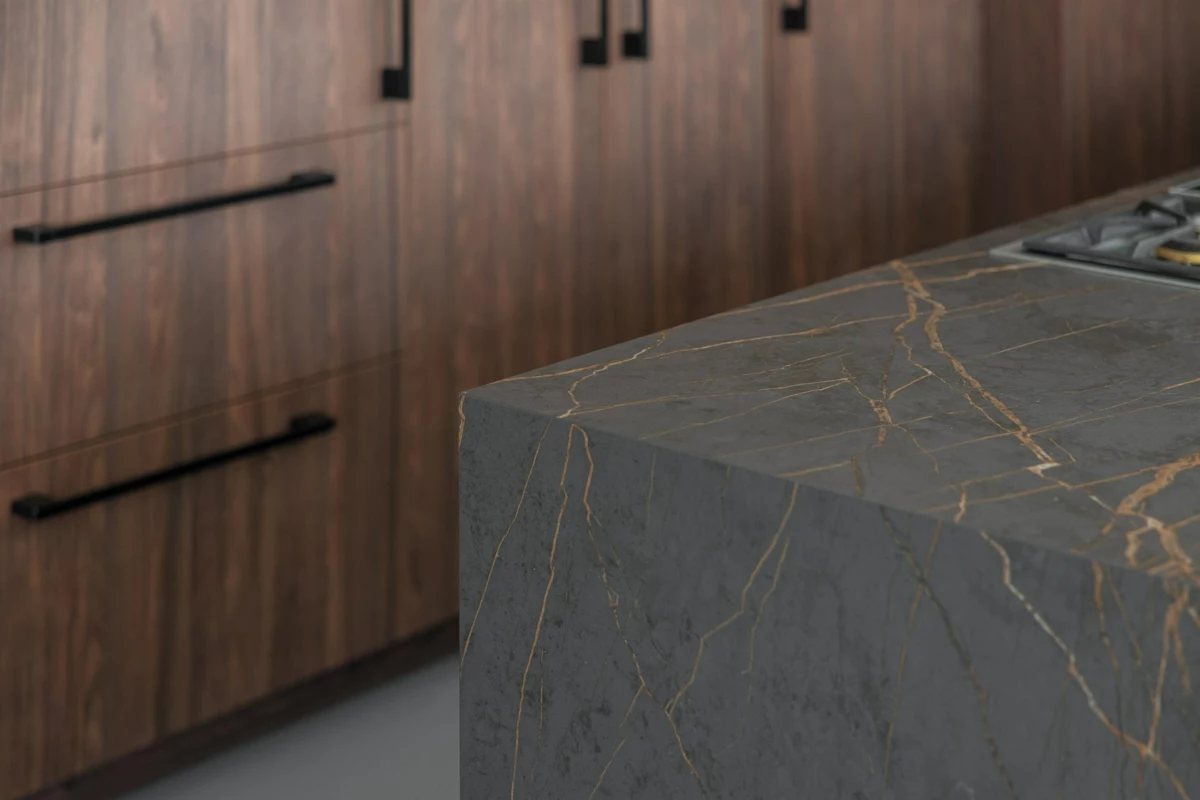 Guest Bathroom Photo of 1715 22nd Street, West Vancouver, BC