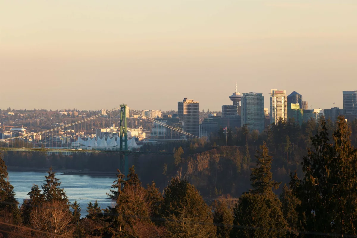 Laundry Room Photo of 1715 22nd Street, West Vancouver, BC