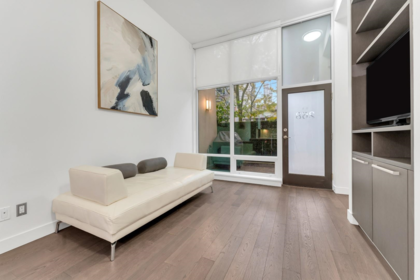 Living Room Photo of 268 W 1st Avenue, Vancouver, BC