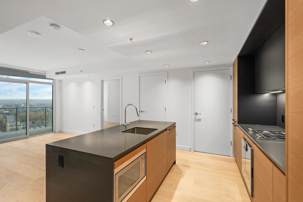 Family Room Photo of 3210 1289 Hornby Street, Vancouver, BC