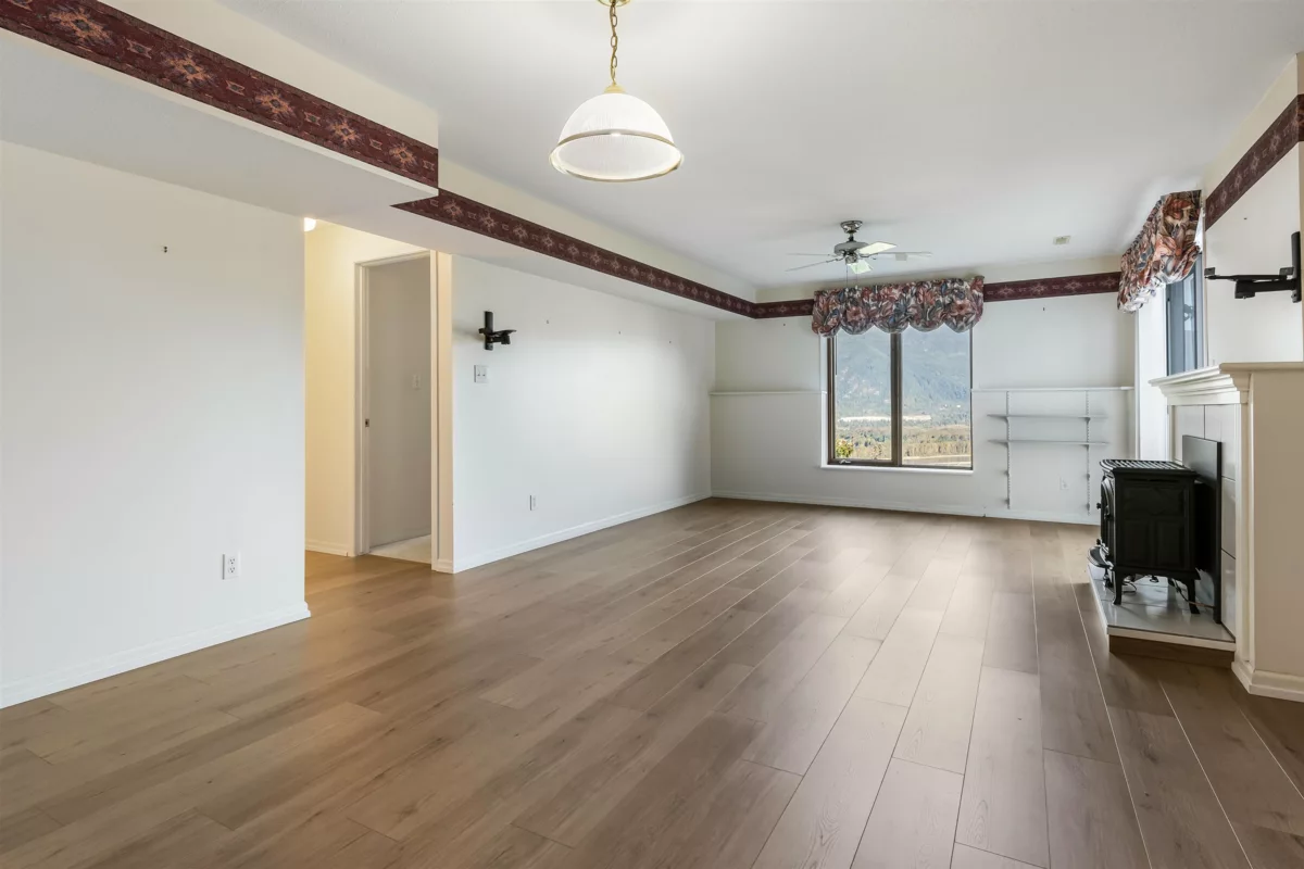 Basement Recreation Room Photo of 43445 Alameda Drive, Chilliwack, BC