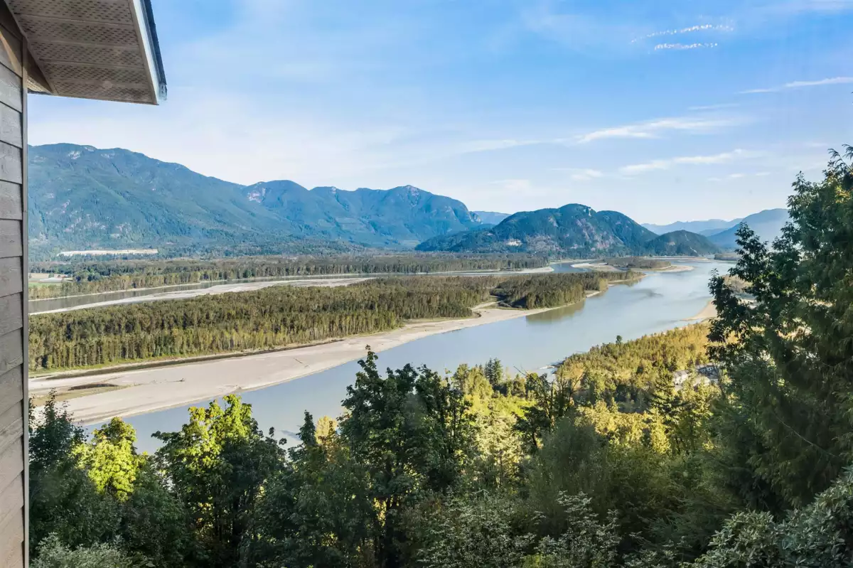 Bedroom 3 Photo of 43445 Alameda Drive, Chilliwack, BC