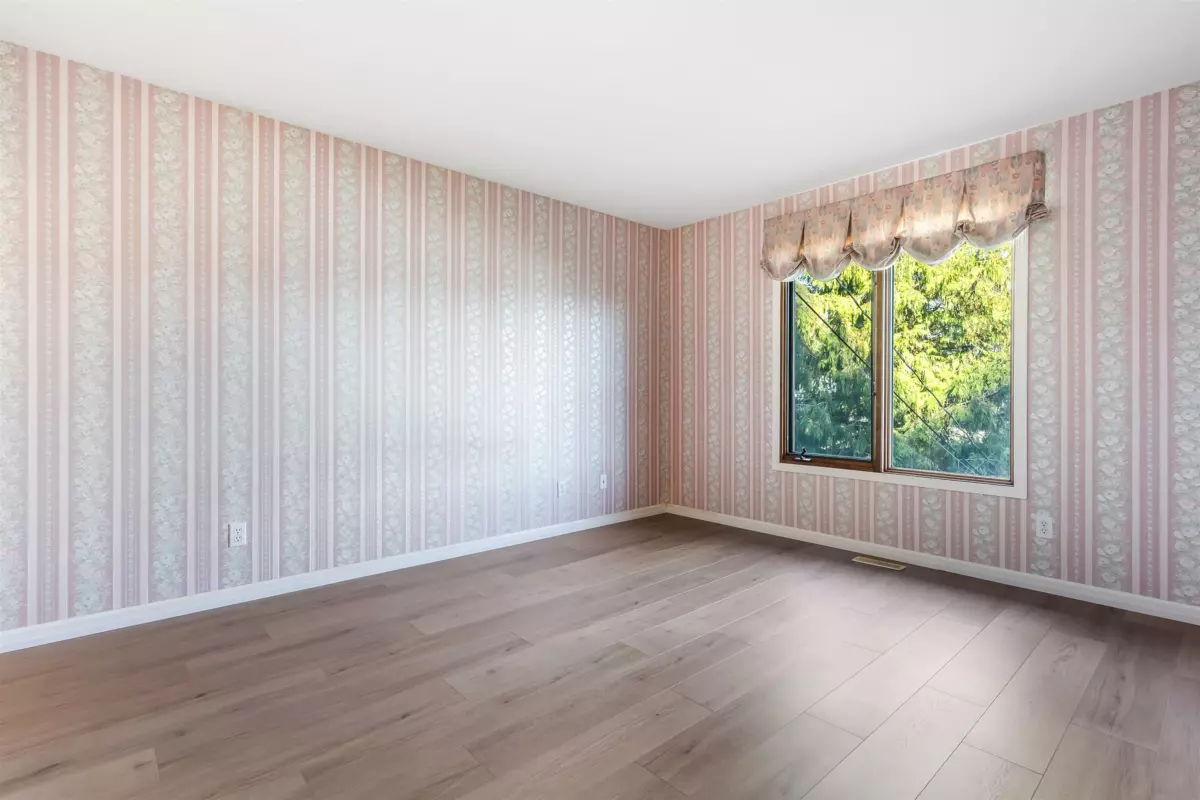 Bedroom 4 Photo of 43445 Alameda Drive, Chilliwack, BC