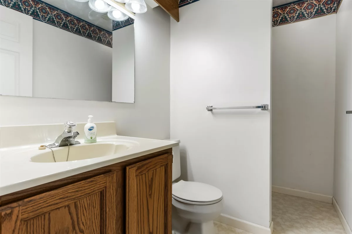 Garage Interior Photo of 43445 Alameda Drive, Chilliwack, BC