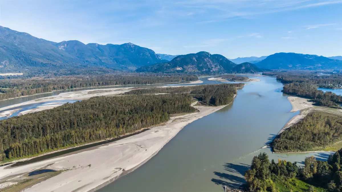 Neighborhood Park Photo Near 43445 Alameda Drive, Chilliwack, BC