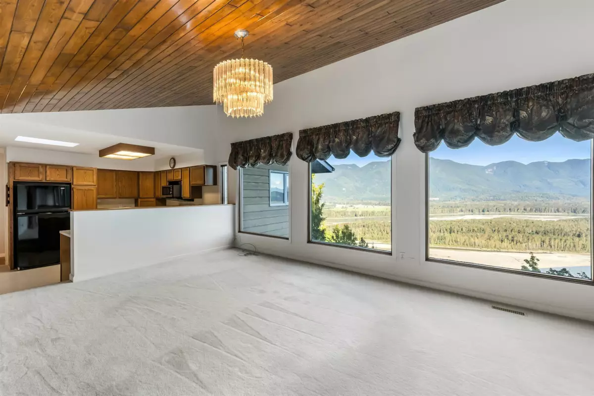 Primary Bathroom Photo of 43445 Alameda Drive, Chilliwack, BC