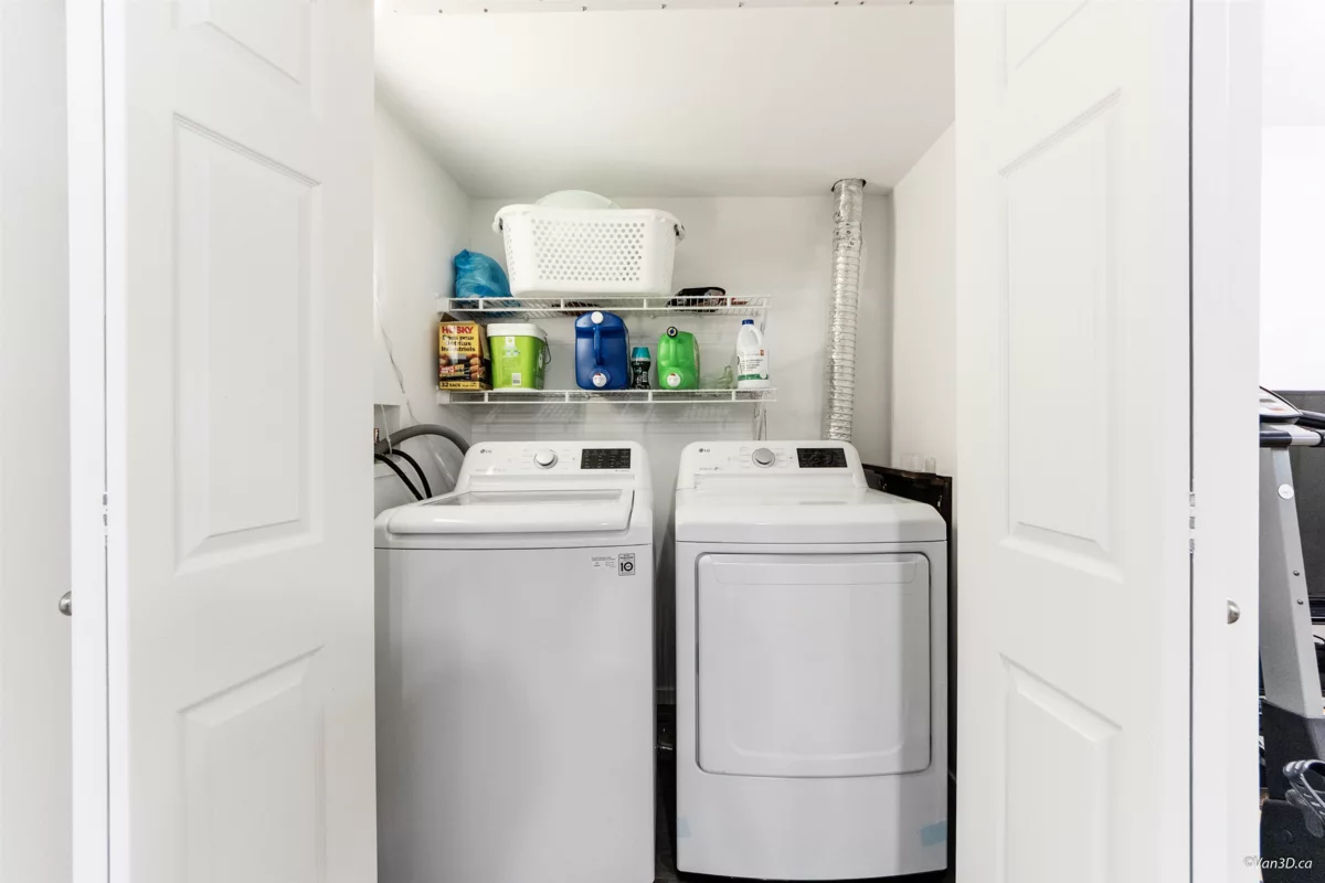 Outdoor Deck Photo of 6631 192a Street, Surrey, BC