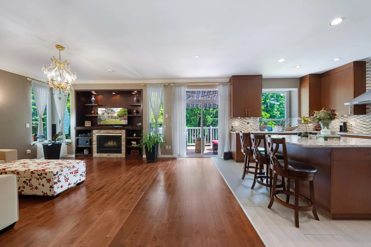 Breakfast Nook Photo of 6 Linden Street, Port Moody, BC