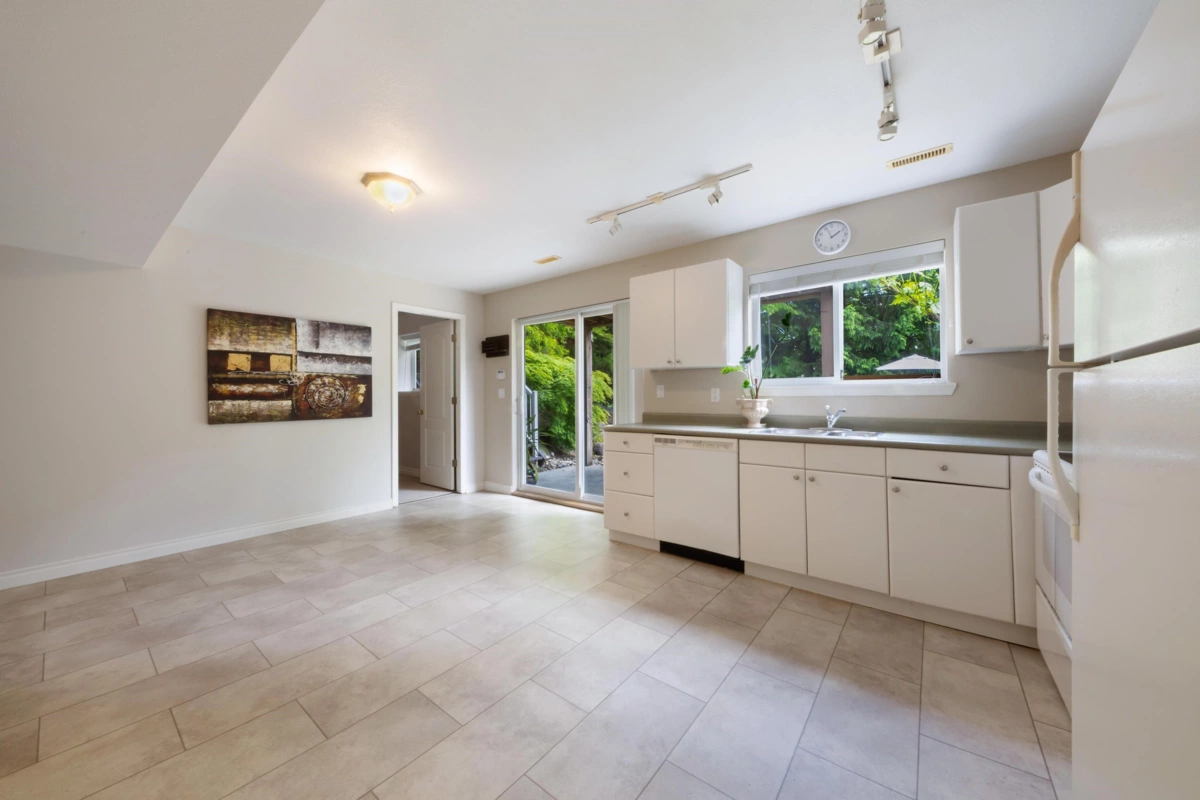 Outdoor Patio Photo of 6 Linden Street, Port Moody, BC