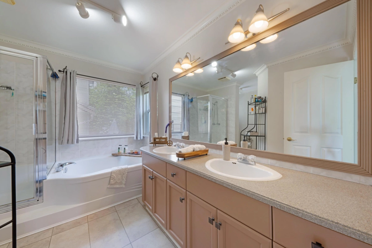 Powder Room Photo of 6 Linden Street, Port Moody, BC