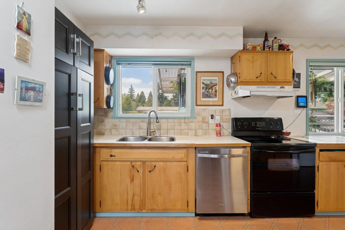 Bedroom 3 Photo of 558 Draycott Street, Coquitlam, BC