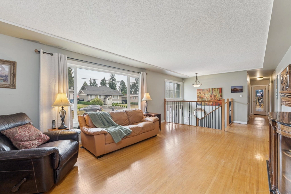 Family Room Photo of 558 Draycott Street, Coquitlam, BC